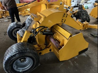 Планировщик грунта с лазерным управлением 12PW-250C